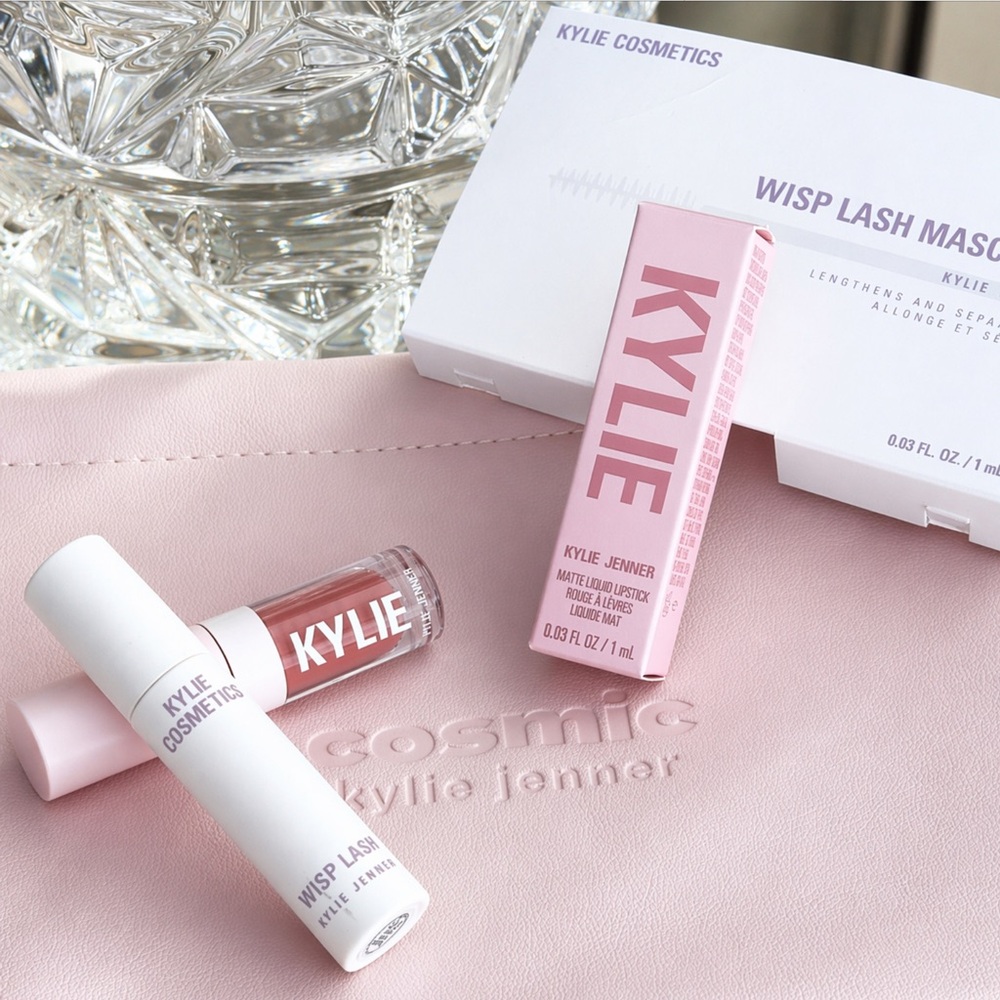 Kylie 3 Piece Beauty Set (Lip+Mascara+Pouch)